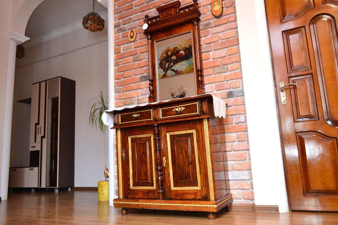 Apartment On Shevchenka Boulevard Тернополь Экстерьер фото